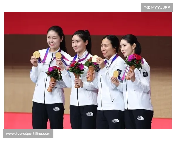 浙江队整体配合力压群雄勇夺U16女子重剑团体冠军